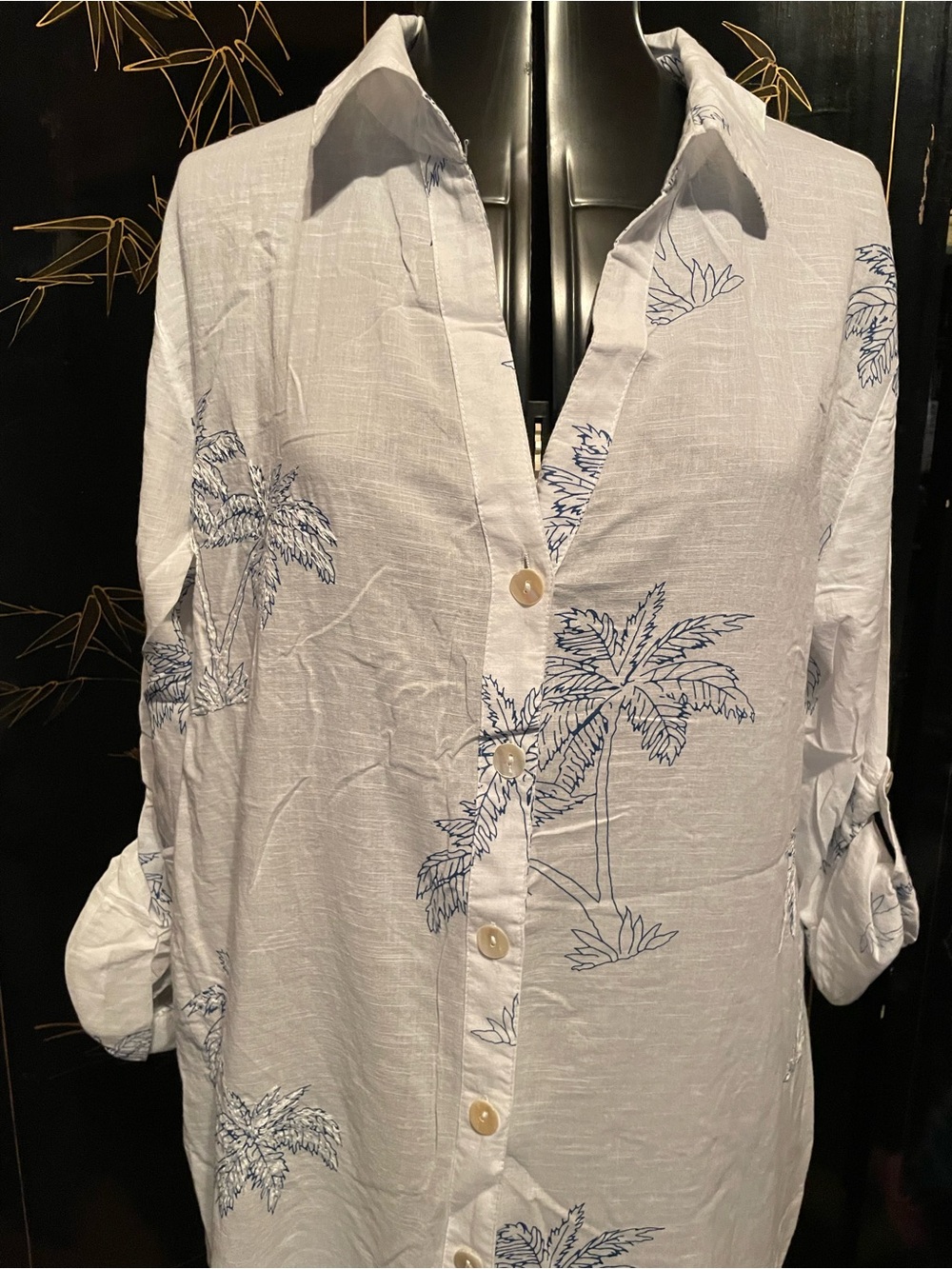 NWT blue island White Tunic with Blue Print